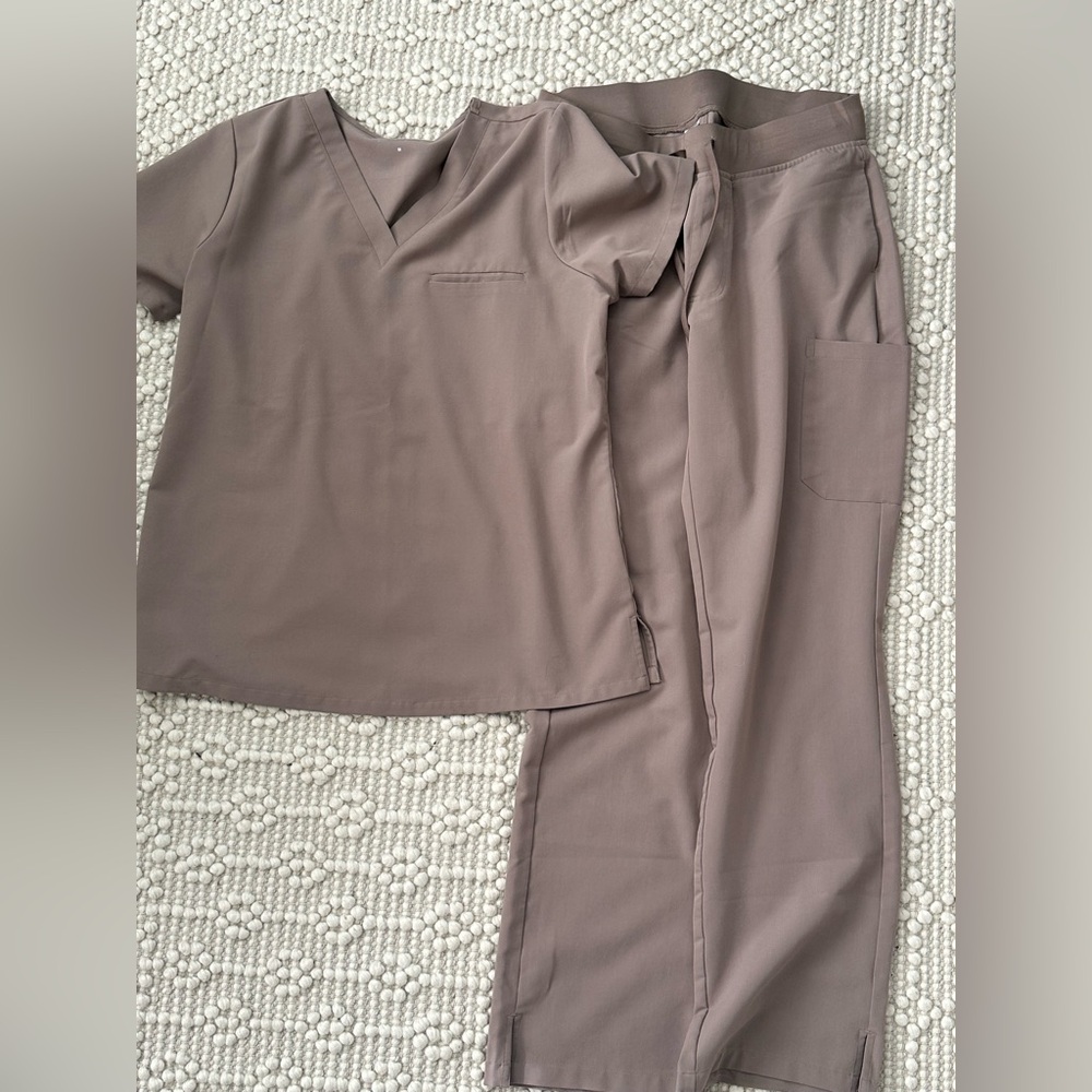Mandala scrub set macchiato size medium regular both pieces